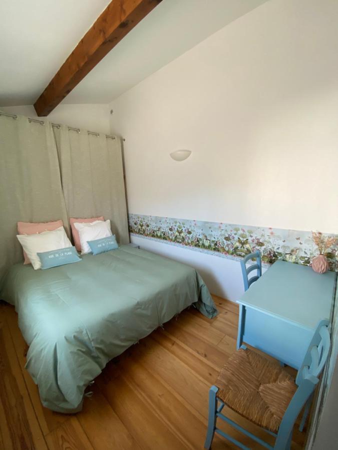 Au Mas Retz De Jade Bed & Breakfast Chauve Bagian luar foto
