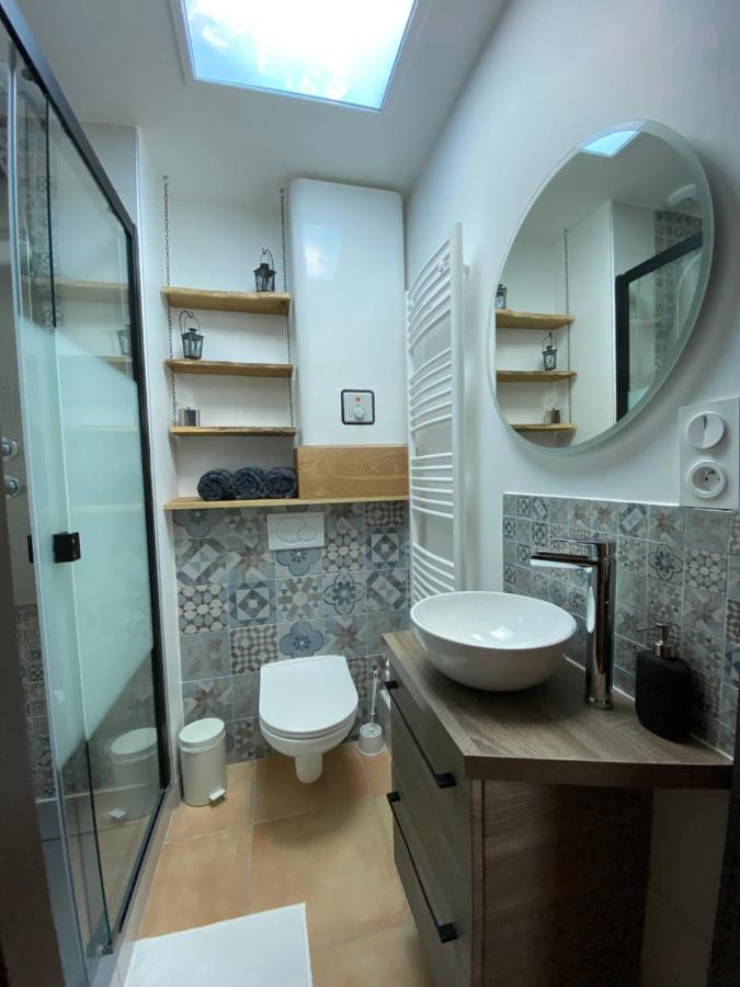 Au Mas Retz De Jade Bed & Breakfast Chauve Bagian luar foto